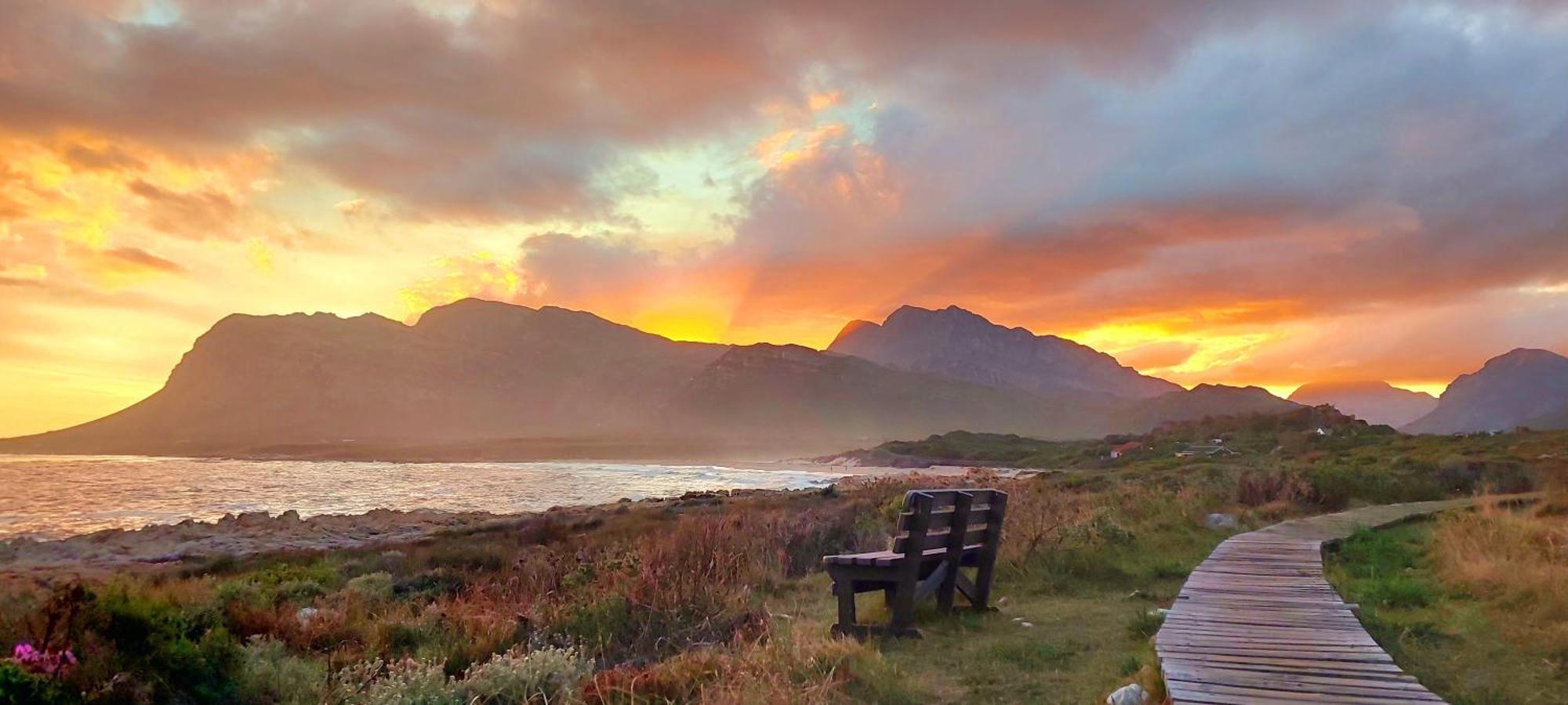 La Mer Seafront Selfcatering Accommodation Kleinmond Buitenkant foto