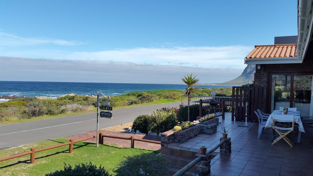 La Mer Seafront Selfcatering Accommodation Kleinmond Kamer foto