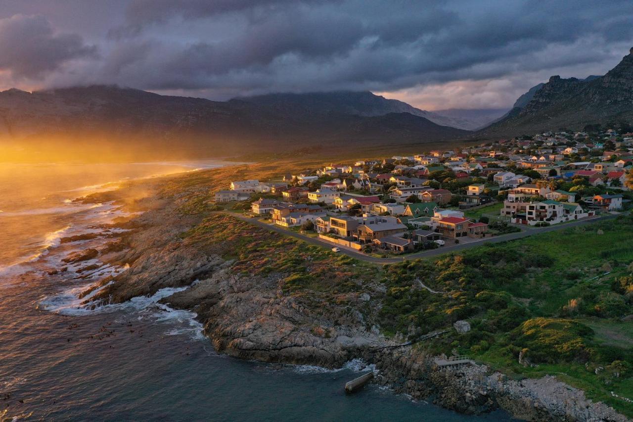 La Mer Seafront Selfcatering Accommodation Kleinmond Buitenkant foto
